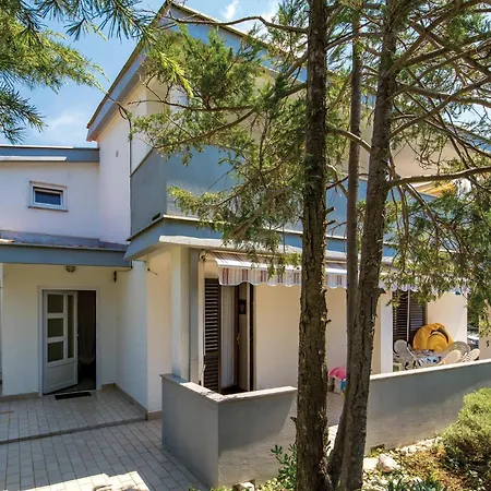 2 Bedroom In Rab Rab Town