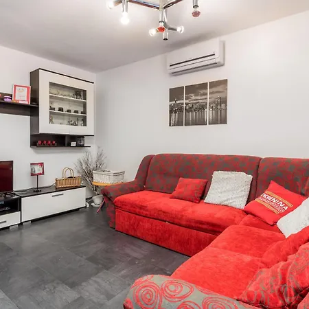 Apartment Stunning In Rab With Kitchen