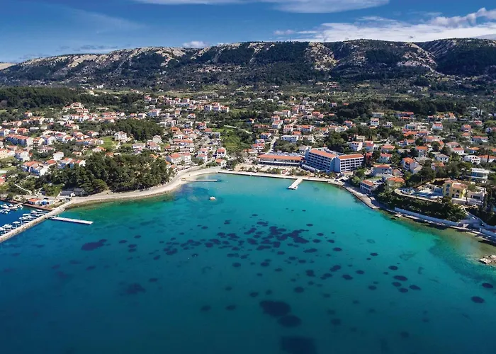 2 Bedroom In Rab Appartamento Rab Town